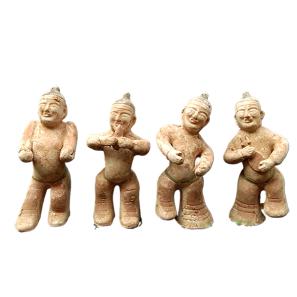  pottery figurines 